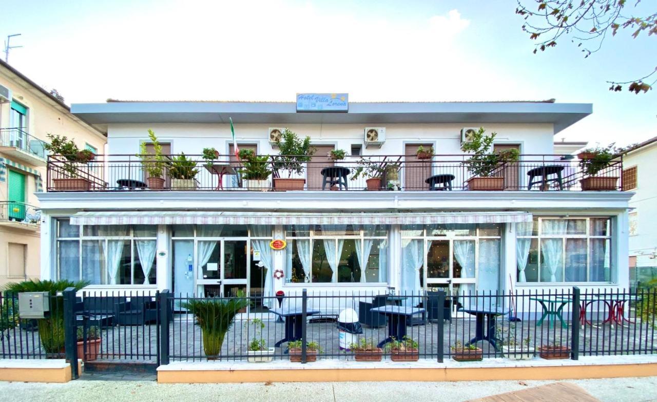Hotel Villa Lorena Rimini Bagian luar foto