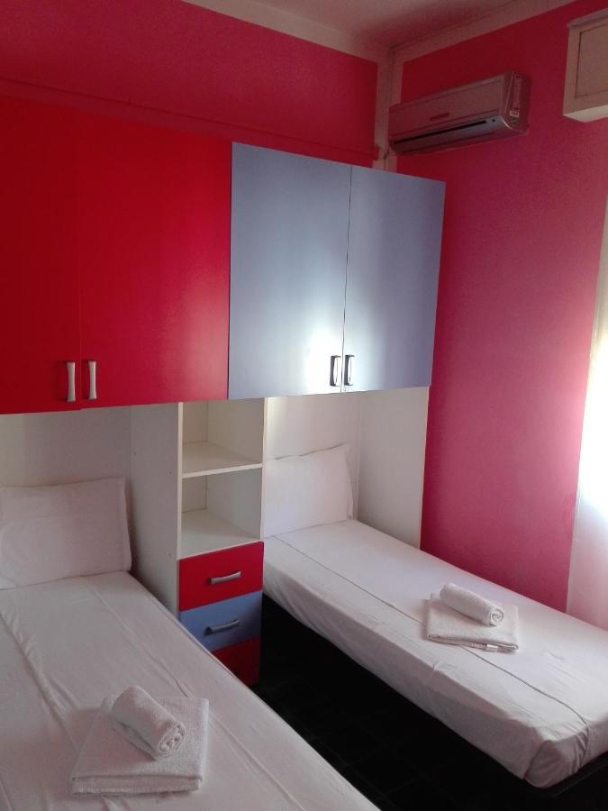 Hotel Villa Lorena Rimini Bagian luar foto